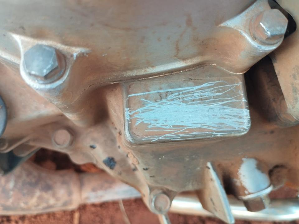 Foto 4 de 7 — Motociclista abandona moto e foge após fuga da PM no Jardim Arco Iris